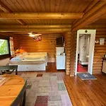 Gemuetliche Blockhuette In Wiennaehe * Zofing