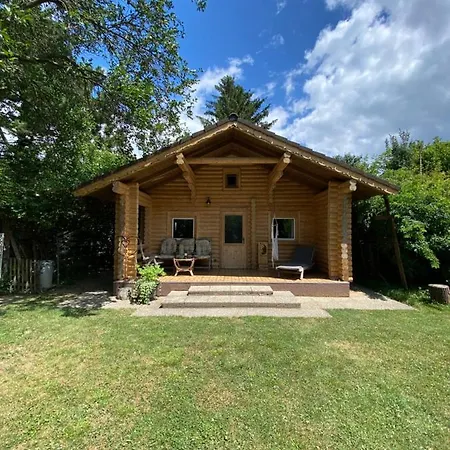 Chalet Gemuetliche Blockhuette In Wiennaehe
