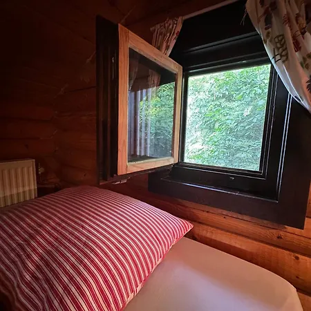 Gemütliche Blockhütte In Wiennähe Chalet Zofing