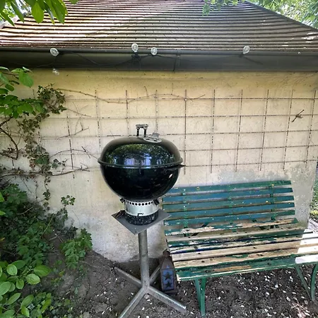 Gemuetliche Blockhuette In Wiennaehe