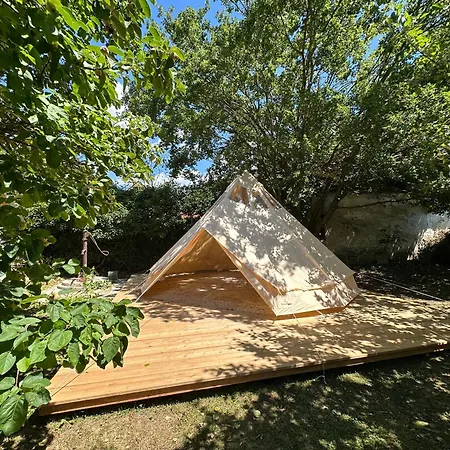 Gemuetliche Blockhuette In Wiennaehe *