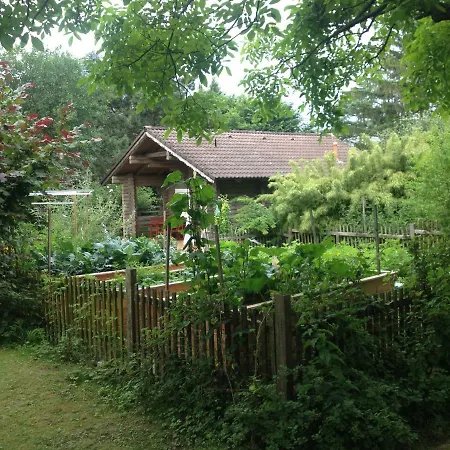Gemuetliche Blockhuette In Wiennaehe