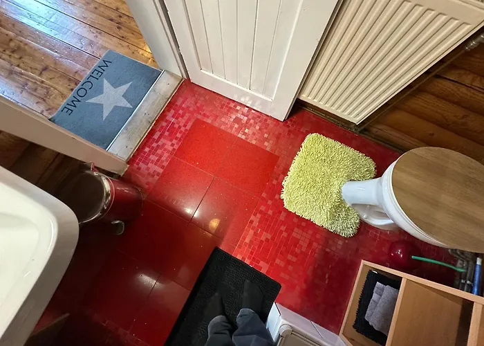 Gemuetliche Blockhuette In Wiennaehe Zofing