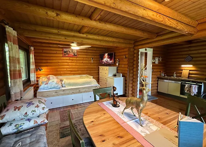 Gemuetliche Blockhuette In Wiennaehe *